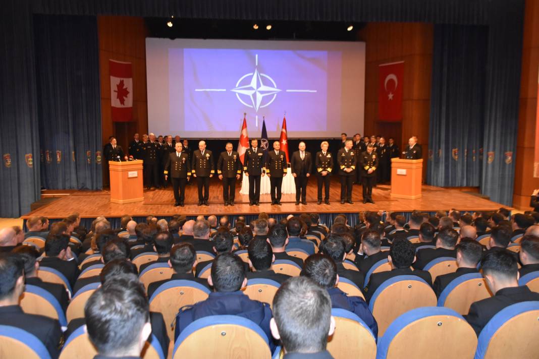 NATO Daimi Deniz Görev Grubu-2'nin komutası Türkiye'ye geçti 6